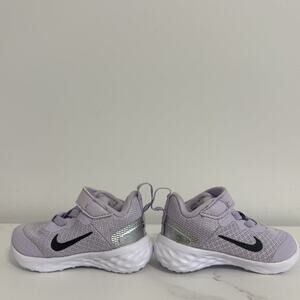 Nike Revolution Infant Toddler Shoes Lilac Hook Loop Size 2C DD1094-500